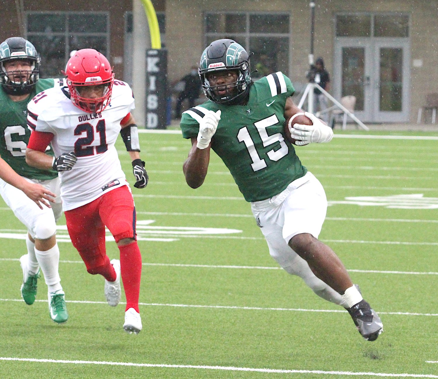 Mayde Creek senior running back Julius Loughridge runs for yards during a non-district game against Dulles on Oct. 8, 2020, at Legacy Stadium.